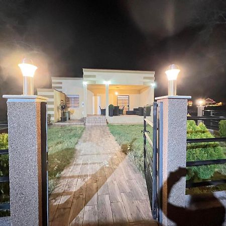 Villaversa Ulcinj Zewnętrze zdjęcie